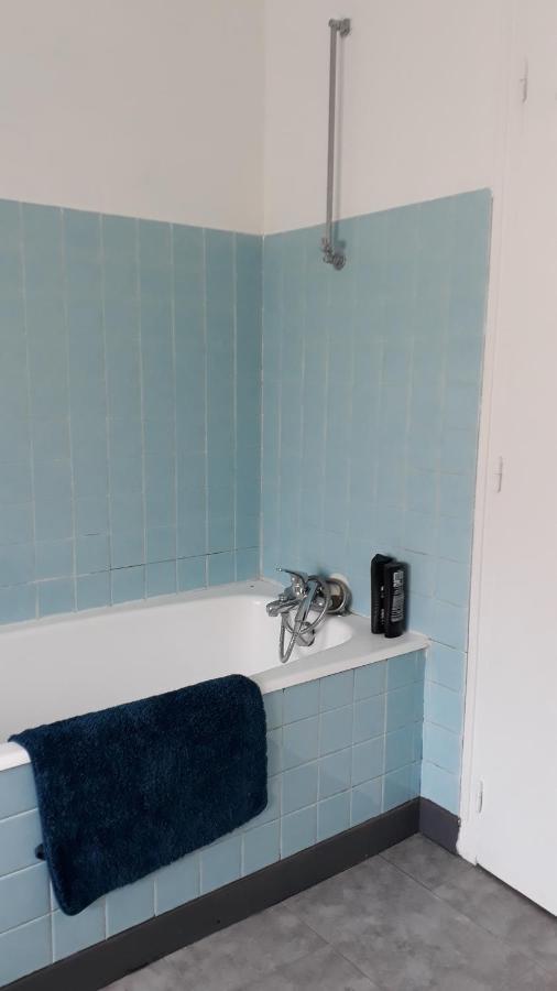 La Pivoine, Un Logement 2 Pieces En Centre Bourg Eguzon-Chantome Exterior photo
